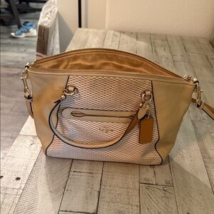 Coach Beige and Off-White Shoulder Bag